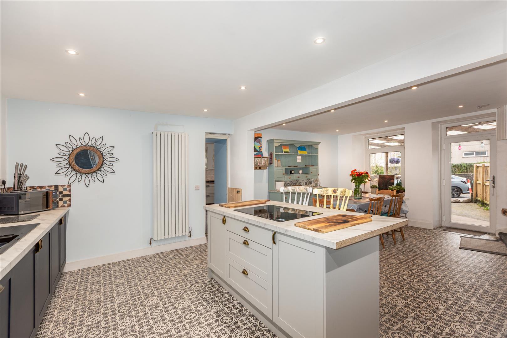 Hebron Road, Clydach, Swansea, SA6 5EJ